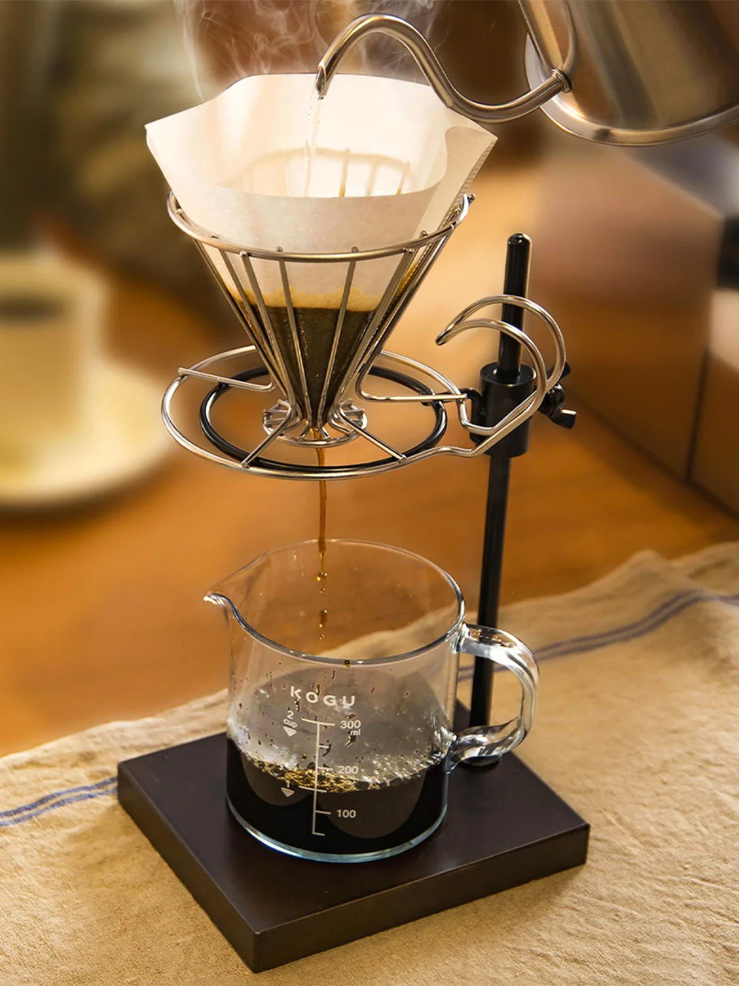 KOGU Crack-Resistant Smart Server (300ml/10.14oz) Decanter - Image 2