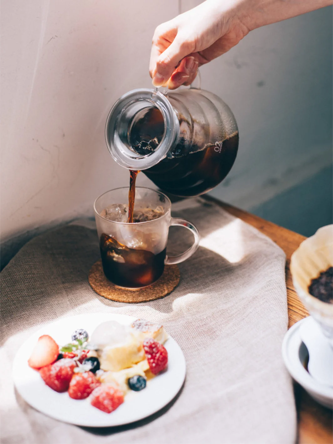 HARIO V60-02 Range Server (600ml/20oz) Brewer - Image 2